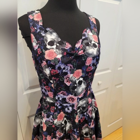 Hot Topic Hell Bunny floral skull cutout skater Rockabilly tank dress S - Picture 2 of 8